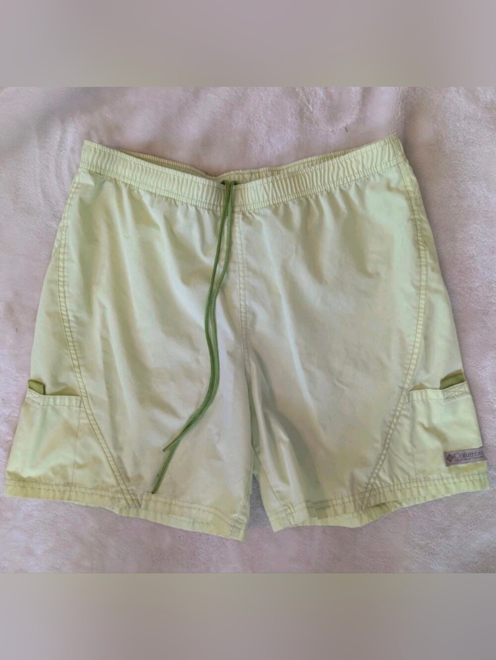 Columbia Womens Lime Green Cargo Shorts Size Medium